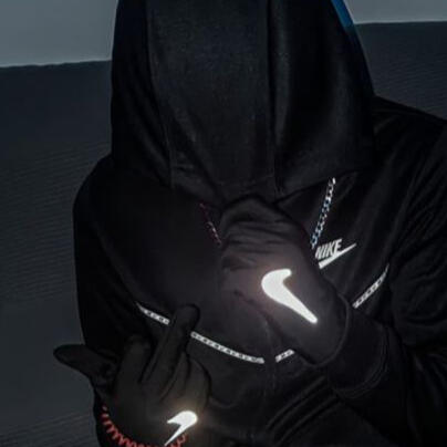 “Darekribs Media helped me launch my store the right way. I finally feel like my page looks legit.” — Luis A., 23